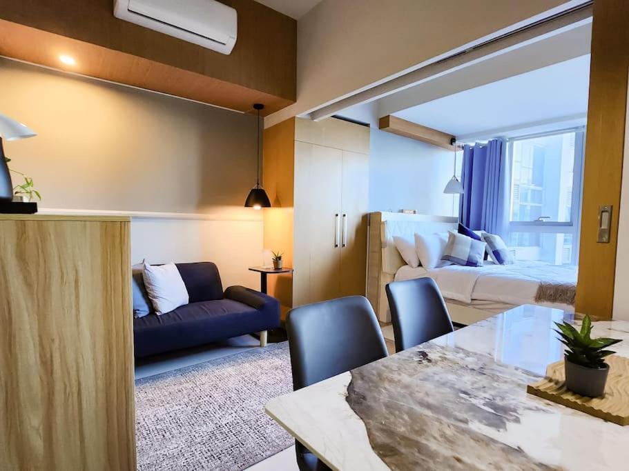 Luxestaysmnl Coastal Chic Netflx 380Mbps Pool Bgc Manila Eksteriør bilde