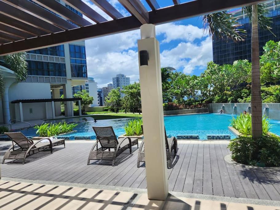 Luxestaysmnl Coastal Chic Netflx 380Mbps Pool Bgc Manila Eksteriør bilde