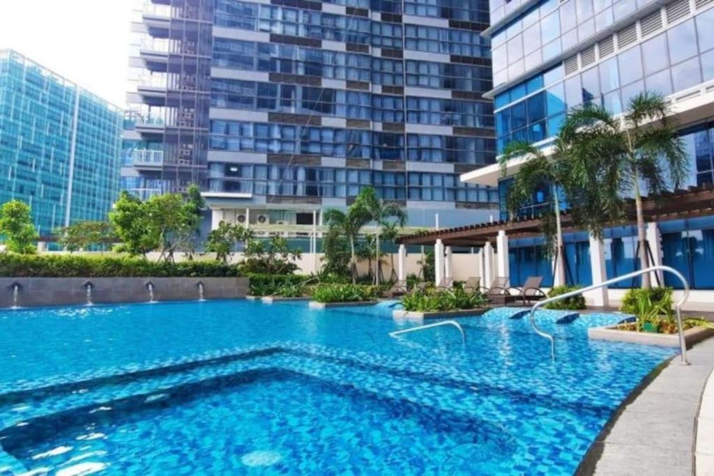 Luxestaysmnl Coastal Chic Netflx 380Mbps Pool Bgc Manila Eksteriør bilde