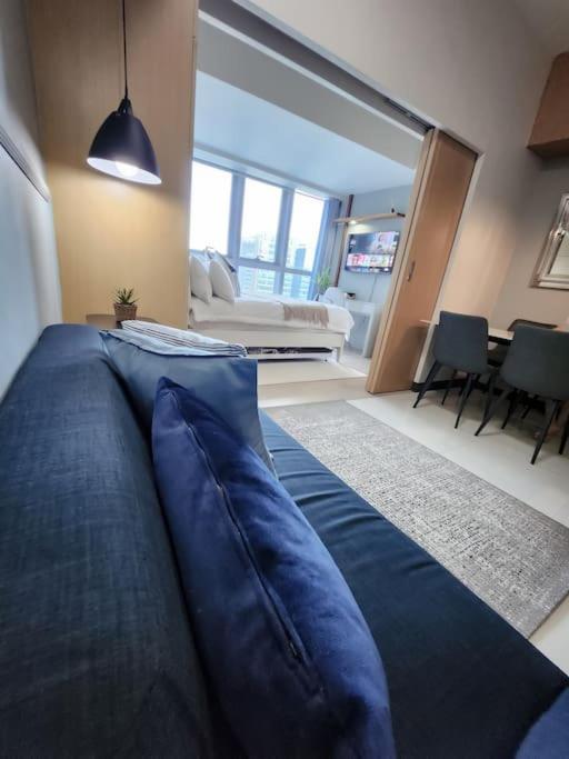 Luxestaysmnl Coastal Chic Netflx 380Mbps Pool Bgc Manila Eksteriør bilde
