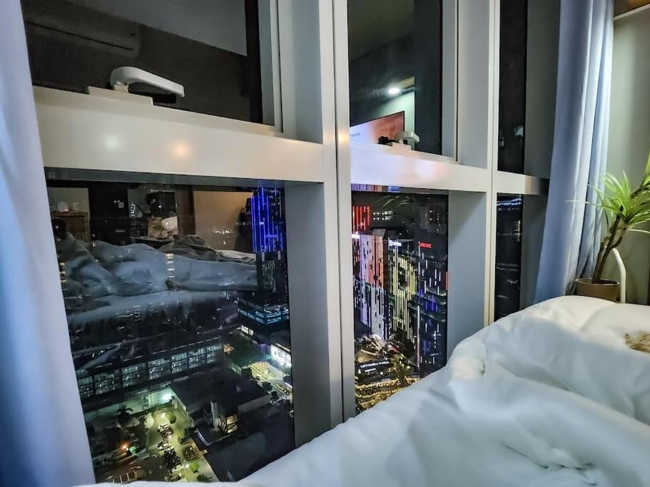 Luxestaysmnl Coastal Chic Netflx 380Mbps Pool Bgc Manila Eksteriør bilde