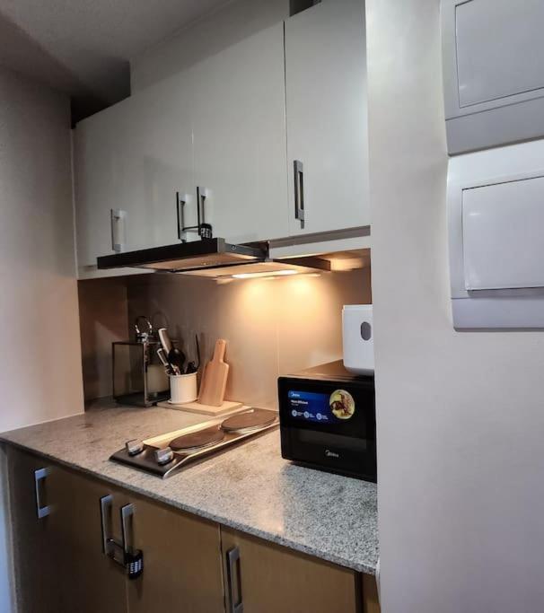 Luxestaysmnl Coastal Chic Netflx 380Mbps Pool Bgc Manila Eksteriør bilde